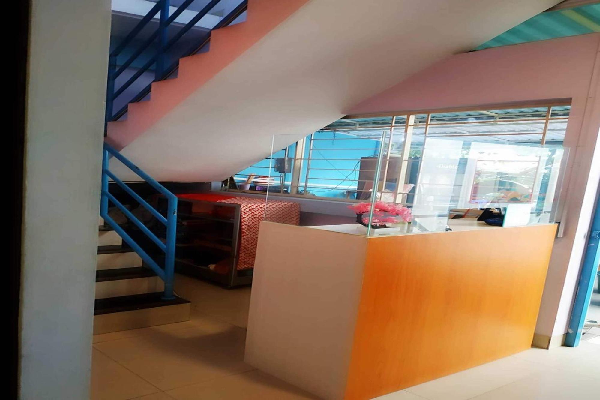Oyo 478 Balcon Biru Hotel Jakarta Exterior photo